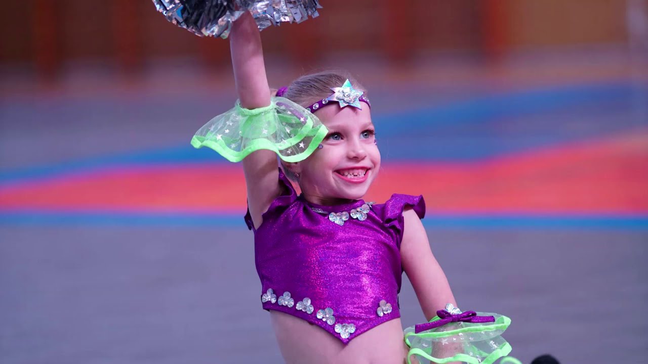 MICHELLE KARVINÁ - DOMINIKA KUSÁ LITTLEKADETKY POMPOM 2019