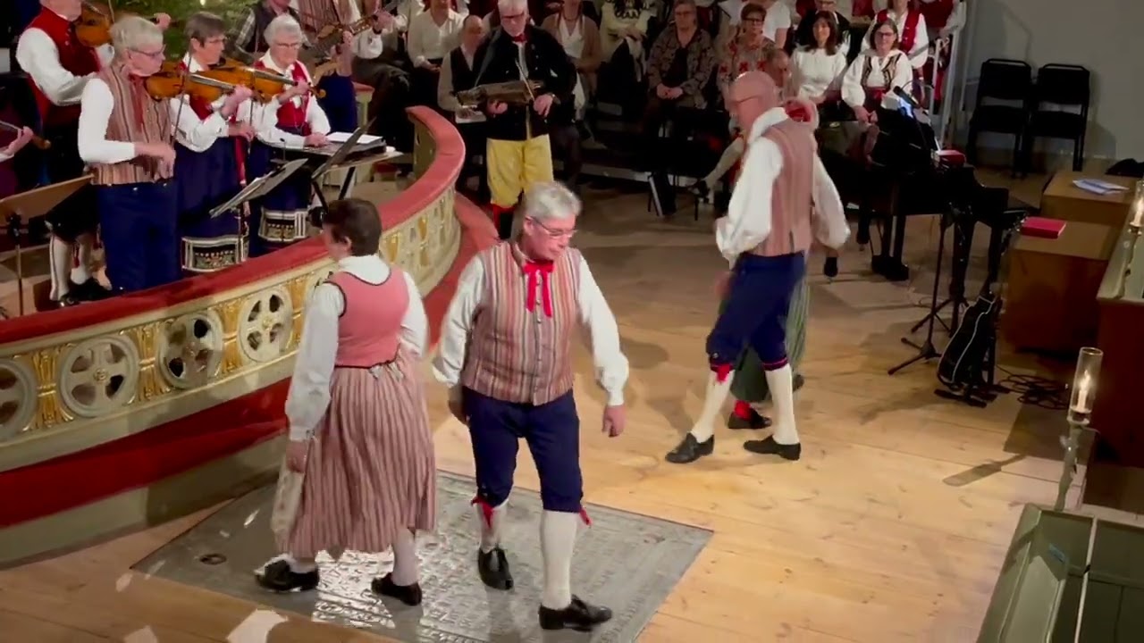 JULSPECIAL med Virestads Folkdanslag