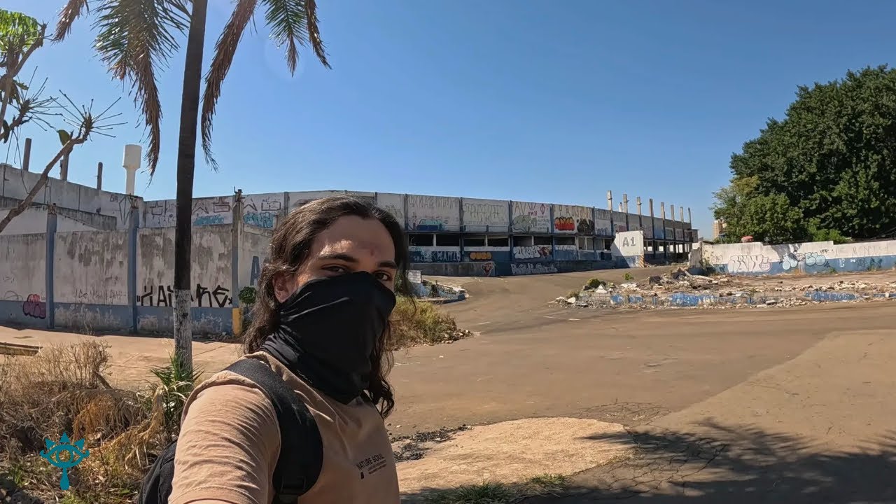 Dando uma olhada no que sobrou dessa fábrica ENORME || Conferindo Ruínas