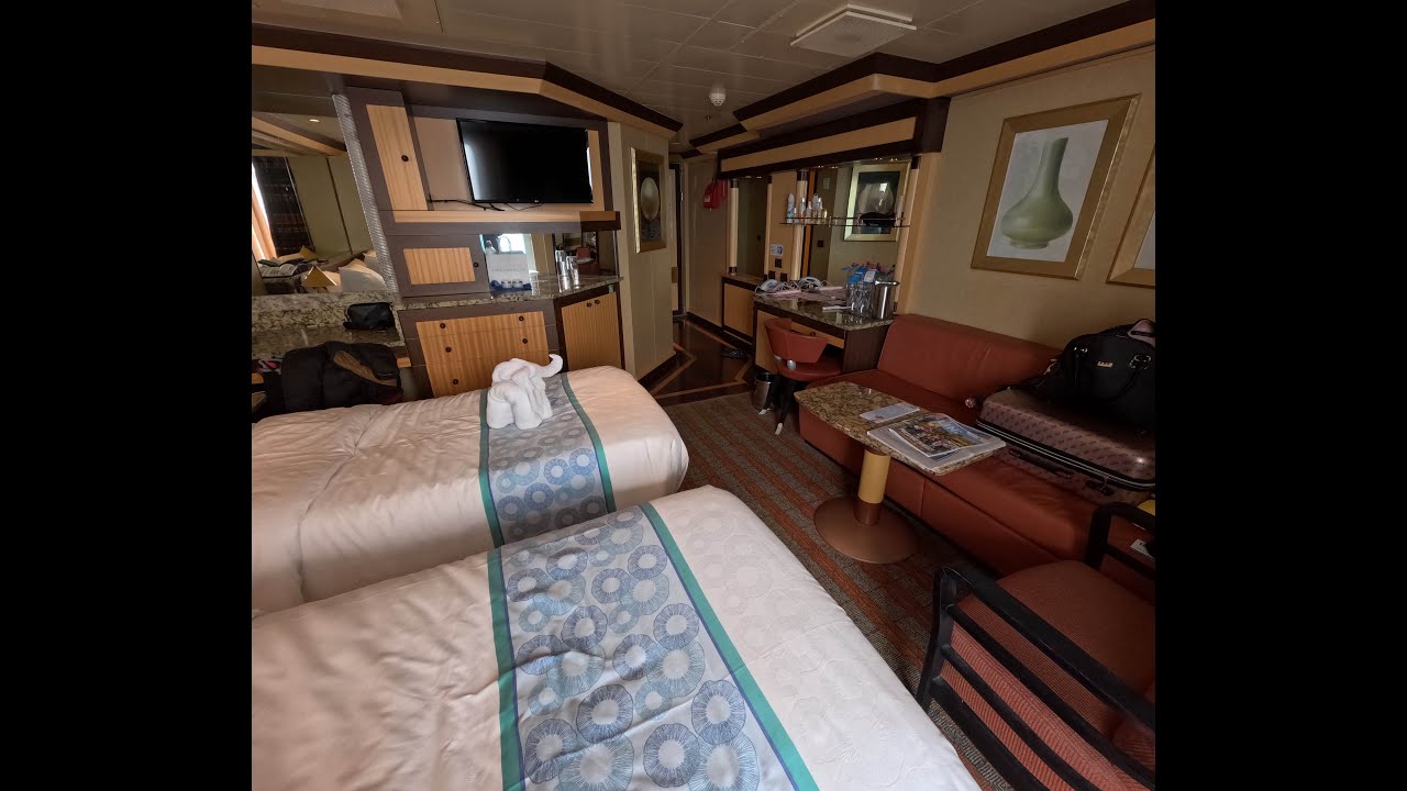 Carnival Luminosa Cloud 9 Spa Suite 8202
