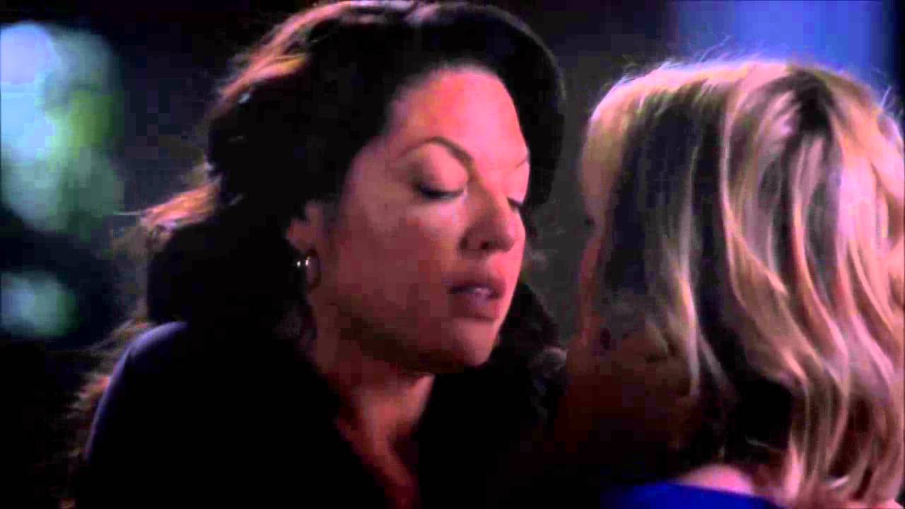 Calzona kiss - 10.11 