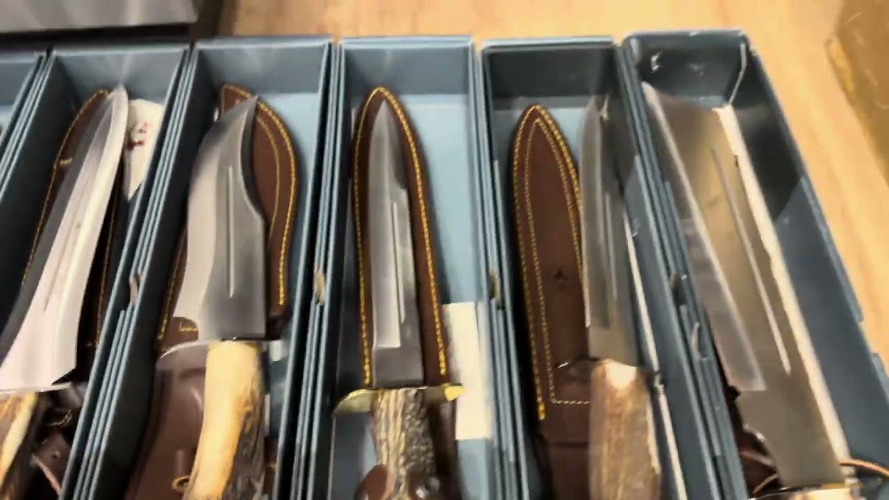 Facas, Adaga, Punhais e Canivetes da Marca Espanhola MUELA