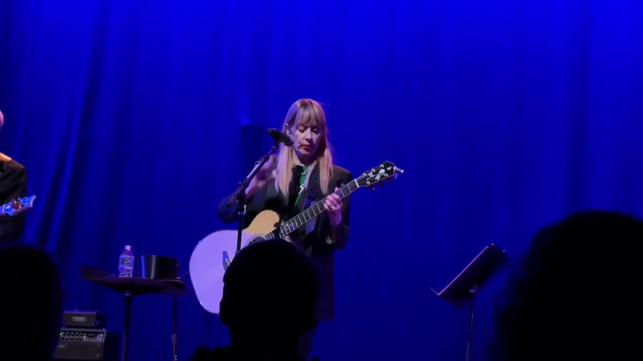 Suzanne Vega - Luka 3.19.2025 Old Town School of Folk Music Chicago, IL