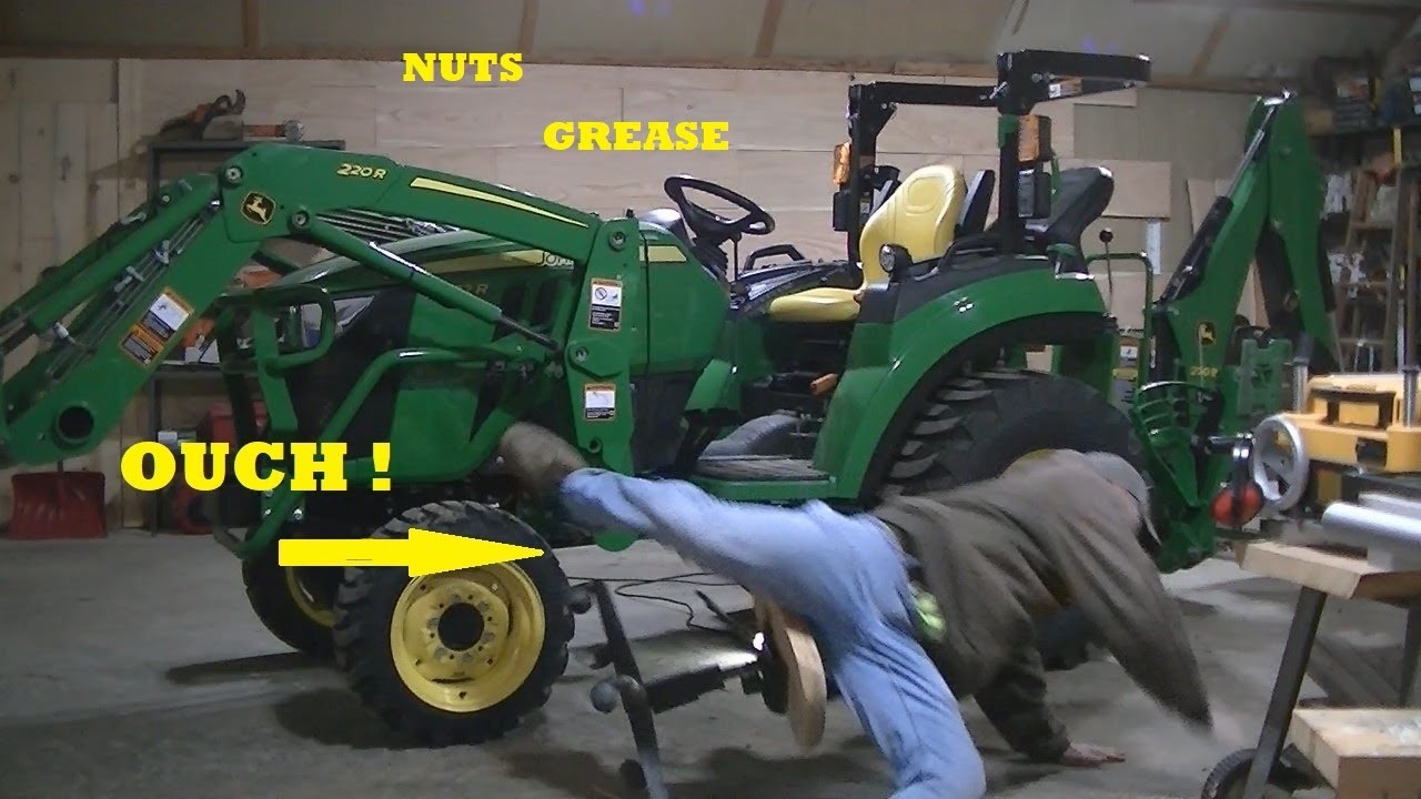John Deere 2032r 2038r Check Your Lug Nuts And Grease!