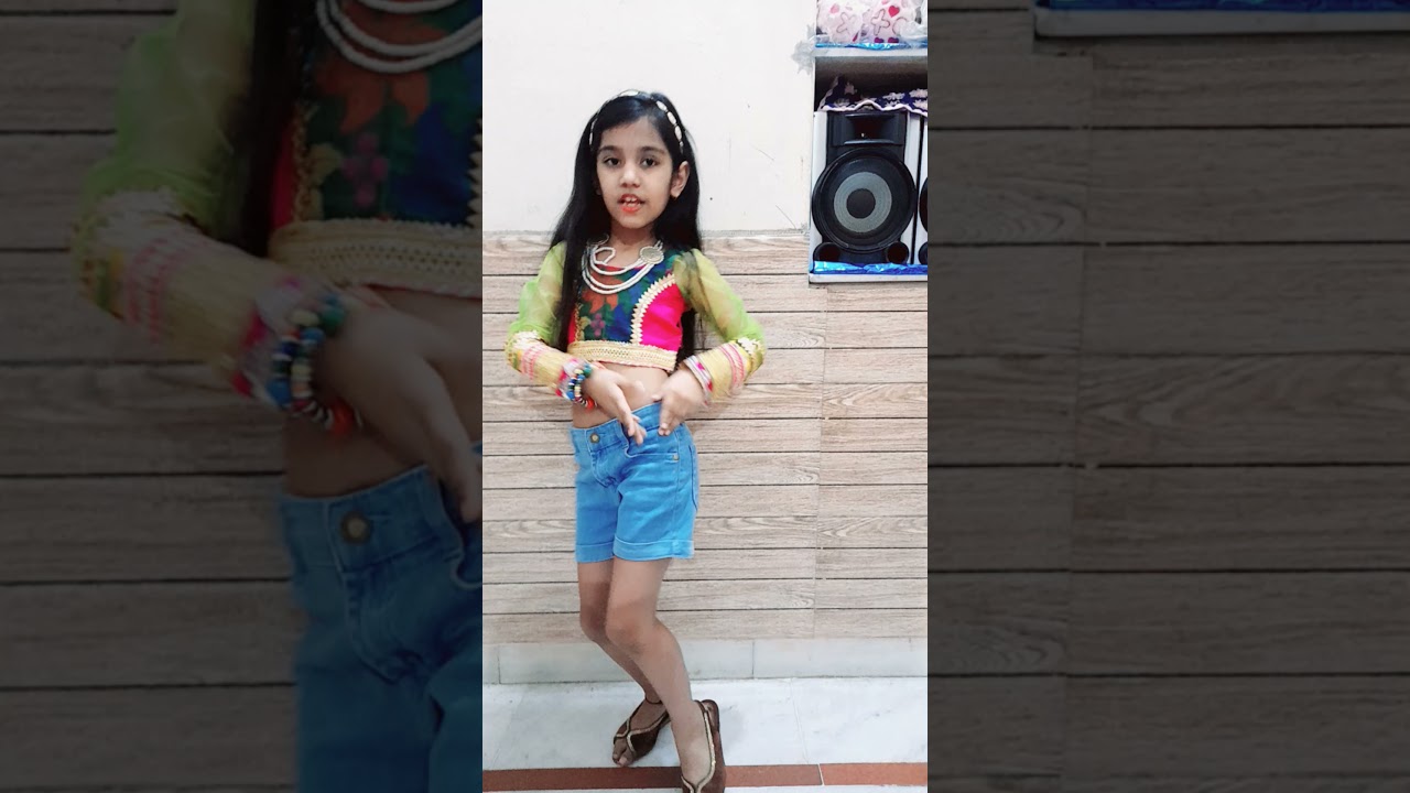 ( PATLI KAMARIYA ) Song /Mouni Roy / Dance Cover By Aaradhya Singh.
