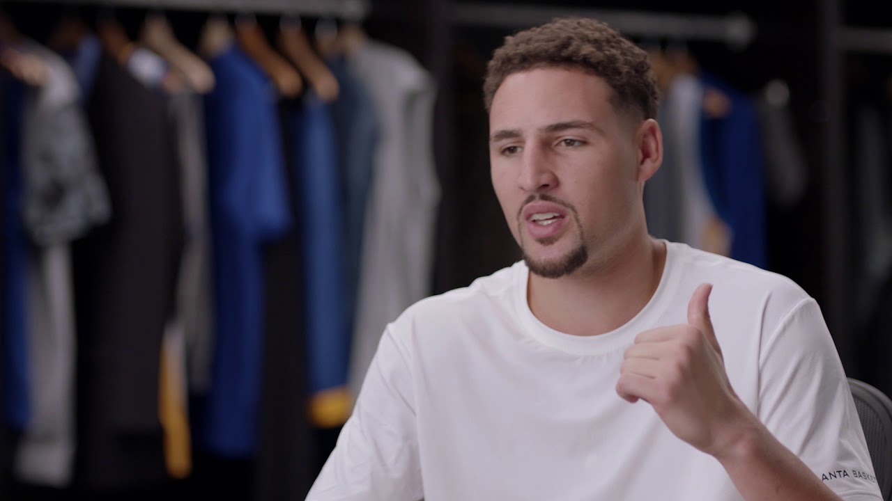 Klay Thompson's pregame ritual: reading the paper