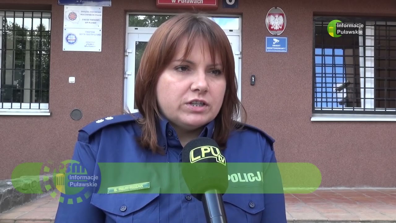 04 07 2022 Samochód stoczył się do Wisły