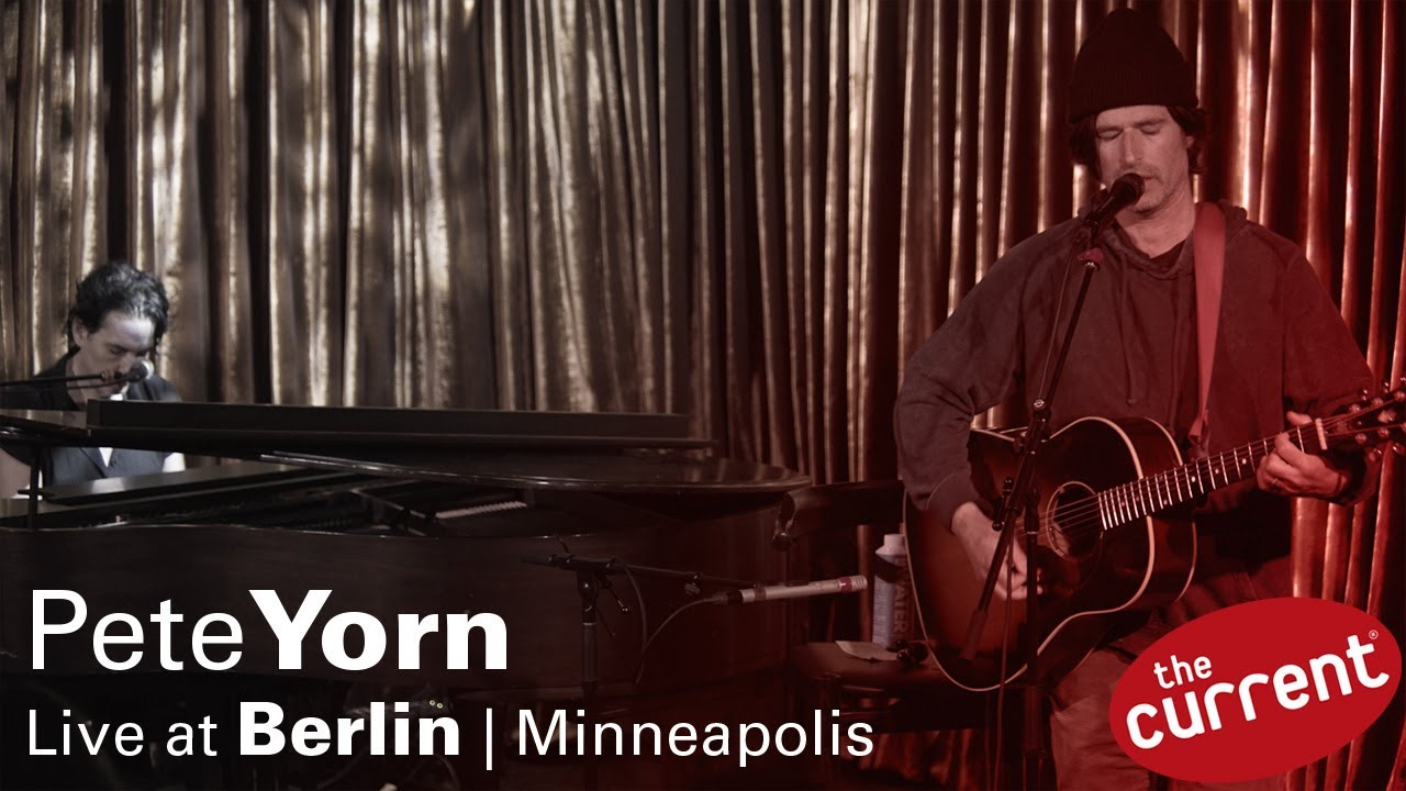 Pete Yorn – live set at Berlin in Minneapolis