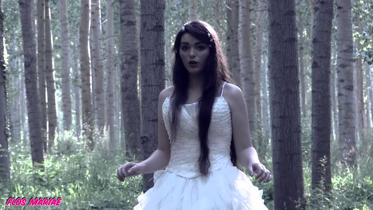 Canción: Cuidado con los lobos - Videoclip - Flos Mariae