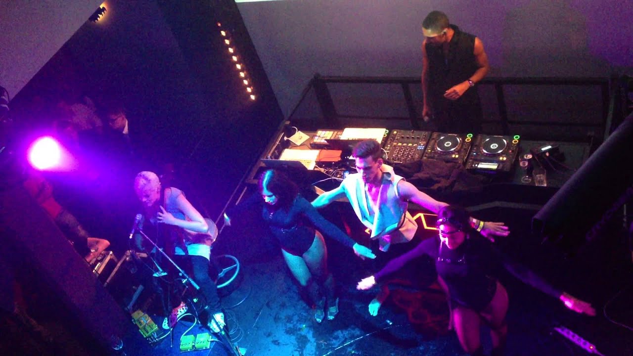 Yemi A.D. (Prague; 2013/09/06)