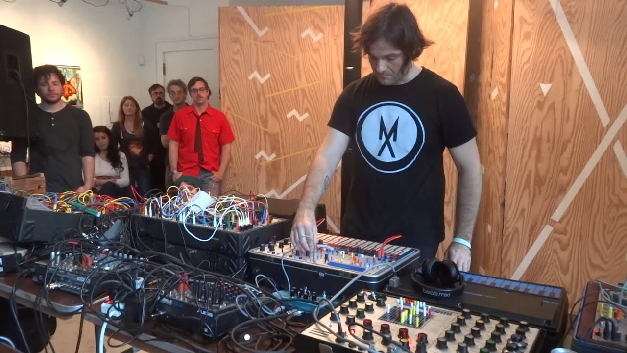 Alessandro Cortini - Trash Audio at the Apothecary 2-2