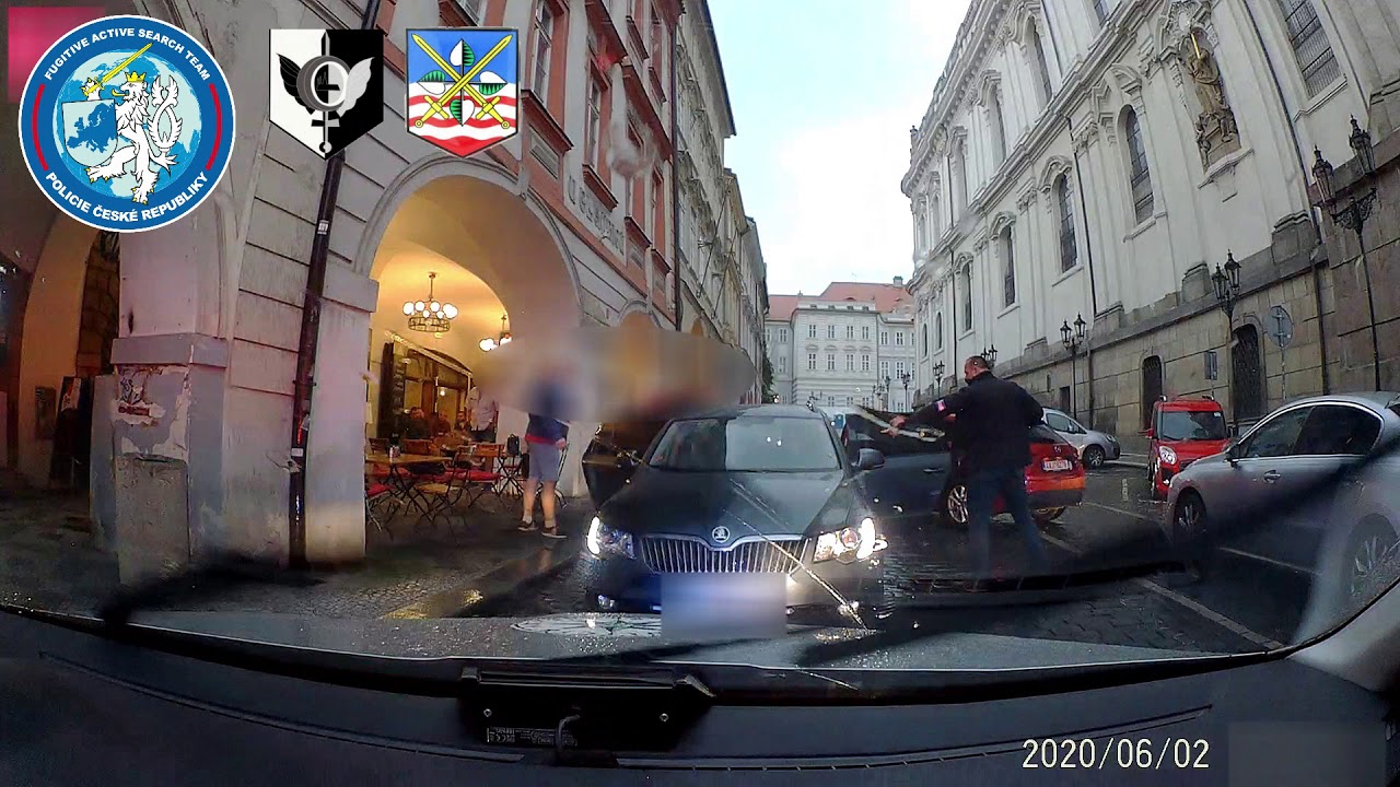 Policie ČR: Zadržení pachatele!