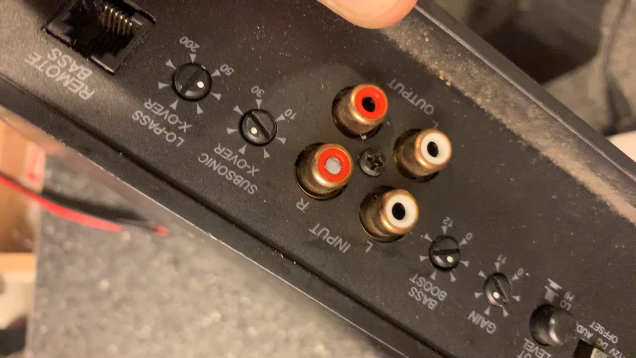 How to remove broken rca jack