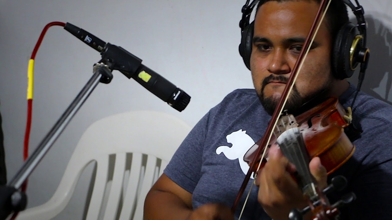 Mariachi Indomable - Mi primer amor (sesiones Instrumental)