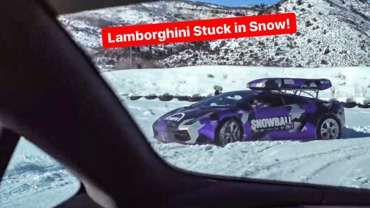 LAMBORGHINI SNOW PLOUGHED & GOT STUCK!