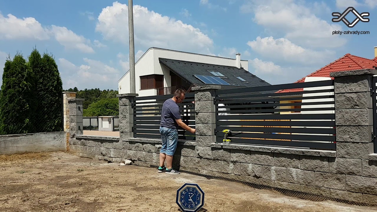 Moderný pouličný plot s rýchlou výstavbou