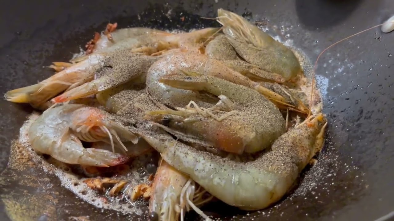 Easy Buttered Garlic Shrimp (Filipino Recipe)