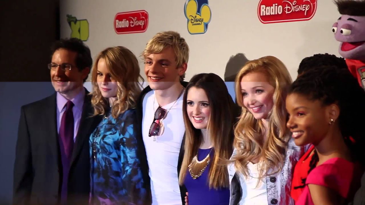 Teen Beach Movie - Exclusive - Ross Lynch Talks About Summer In The Movie!