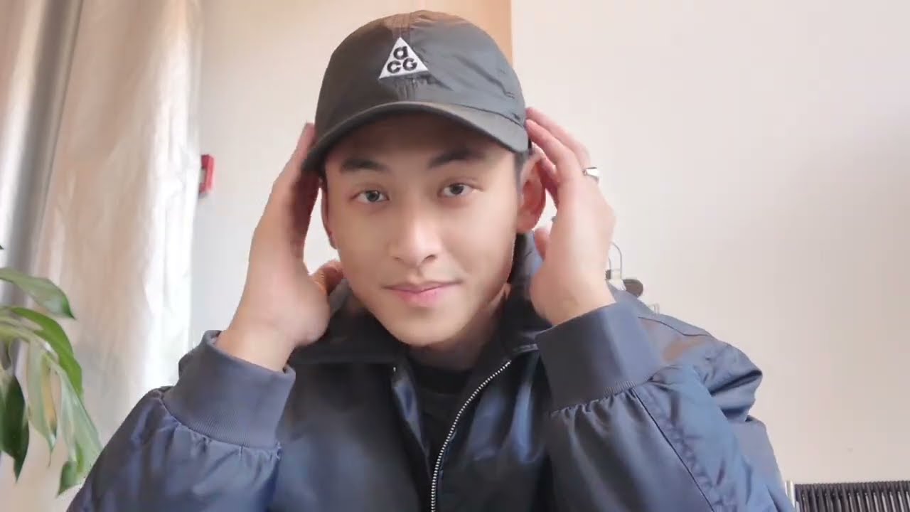 長着海王臉，卻是純愛戰士？！自稱直男卻很懂同志圈的術語？[SUB]