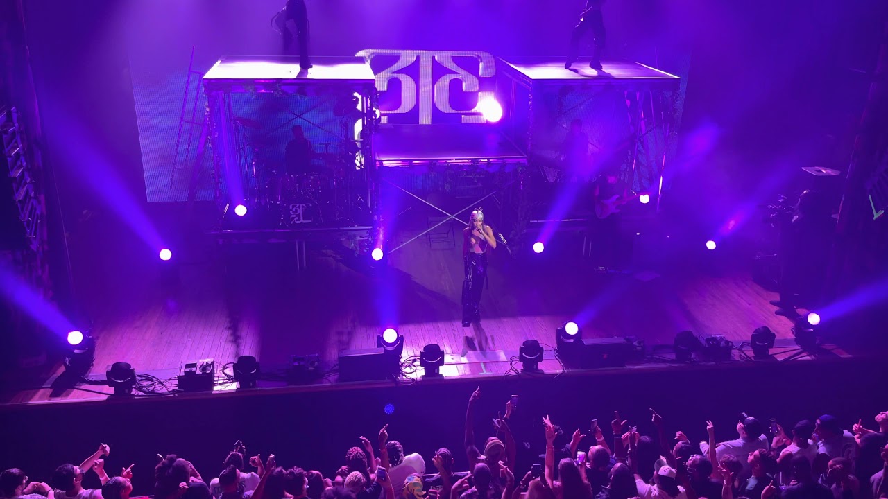 die a little bit/hopscotch/2 on/all hands on deck/rascal/so much better/ooh la la tinashe live HTX