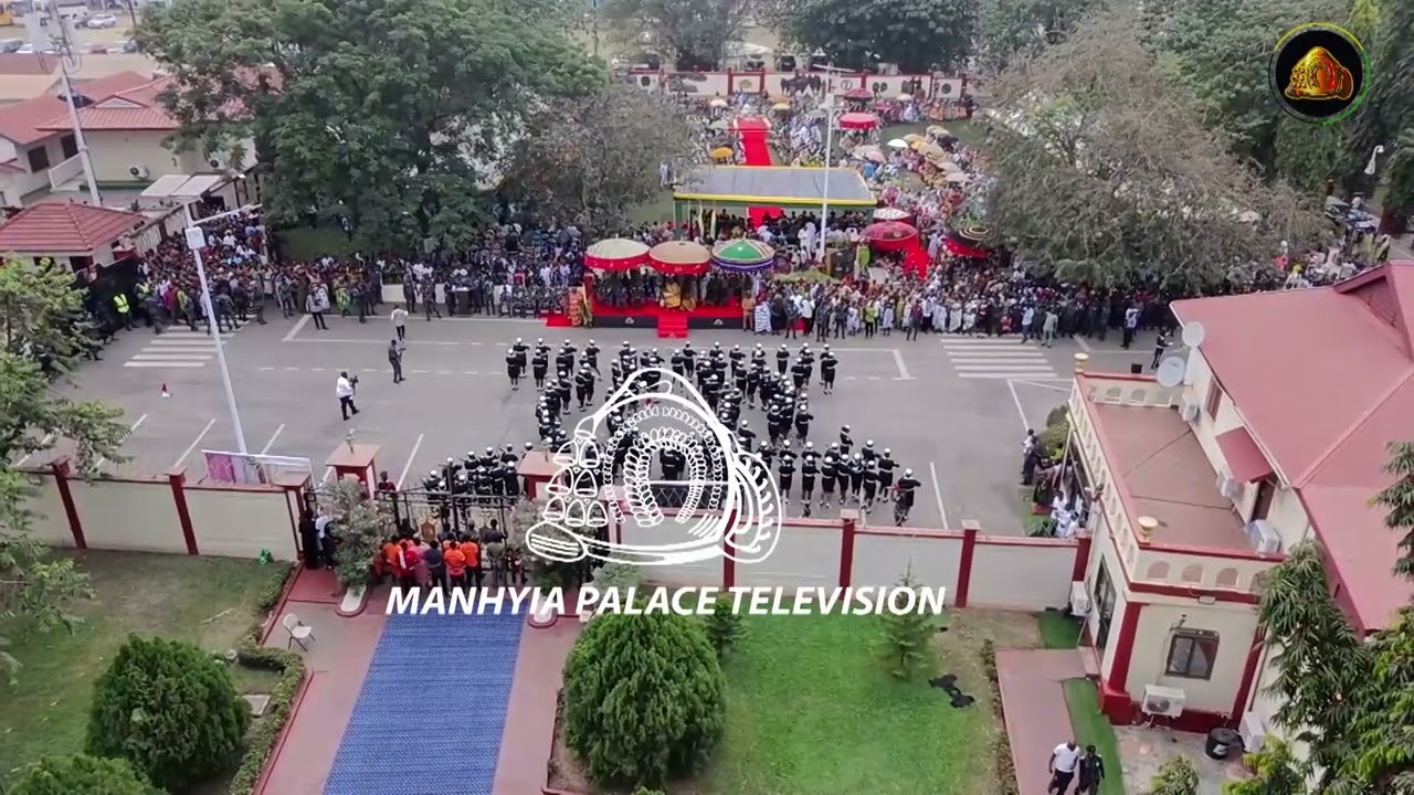 ASANTEHENE INSPECTS THE POLICE ROYAL LADIES GUARD PARADE