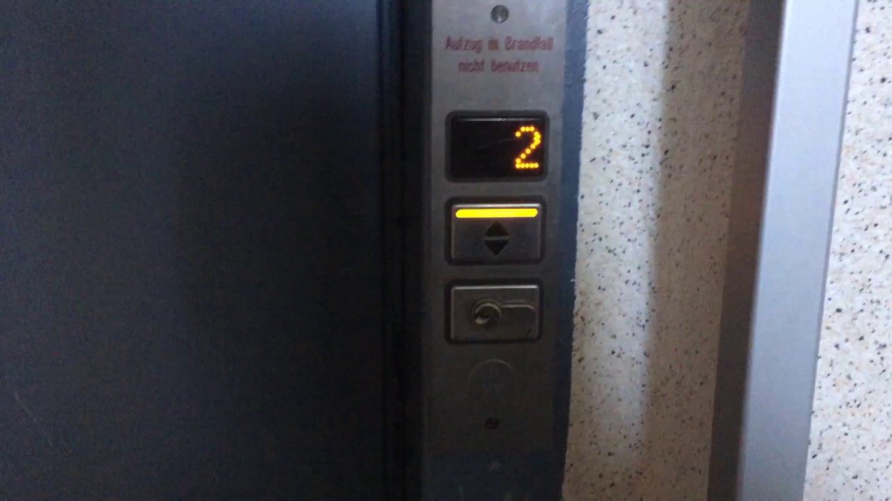 Fahrstuhl Schindler im Wohnhaus Masurenweg 28 Bad Oldesloe