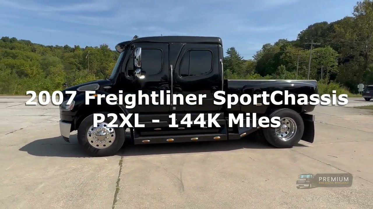 2007 Black Freightliner P2 w/Mercedes MBE900 Engine - 144K Miles