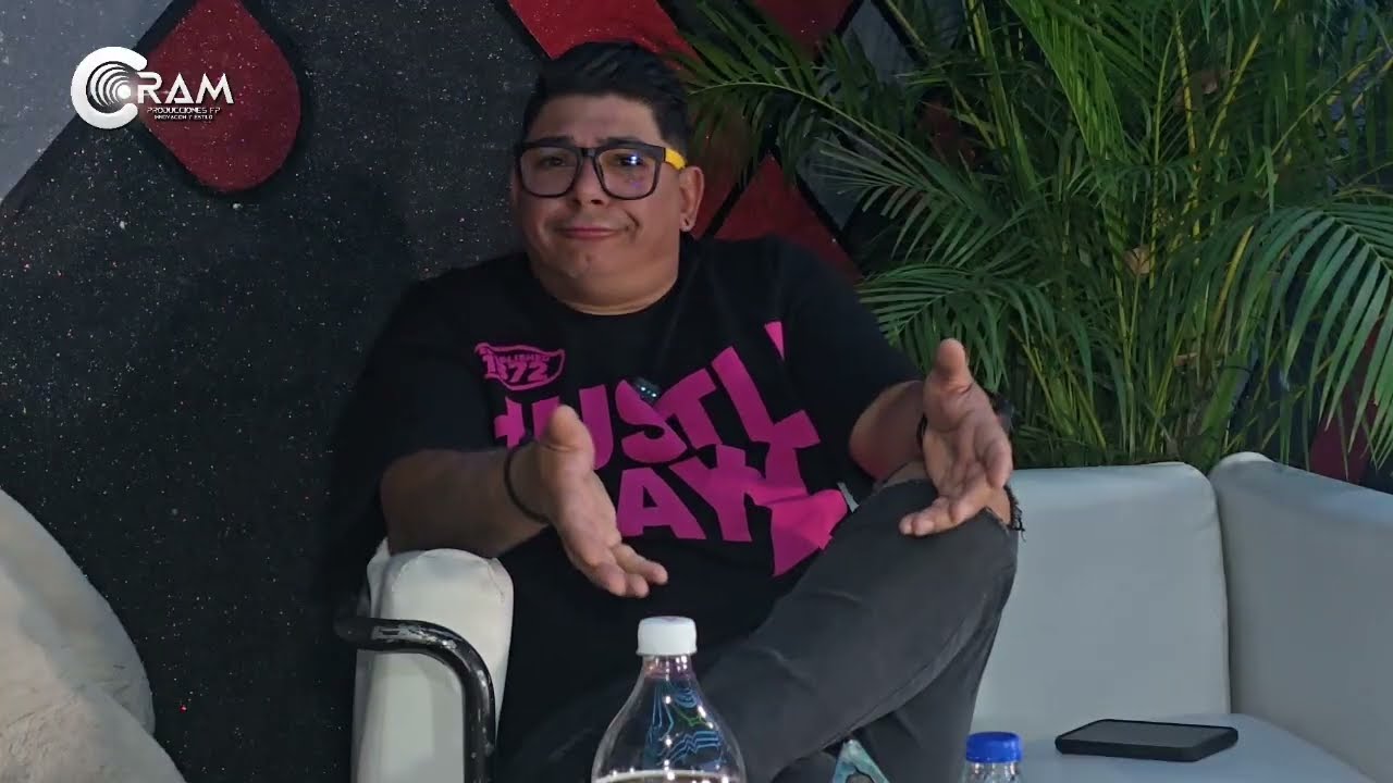 Podcast Un poquito más. Cram producciones