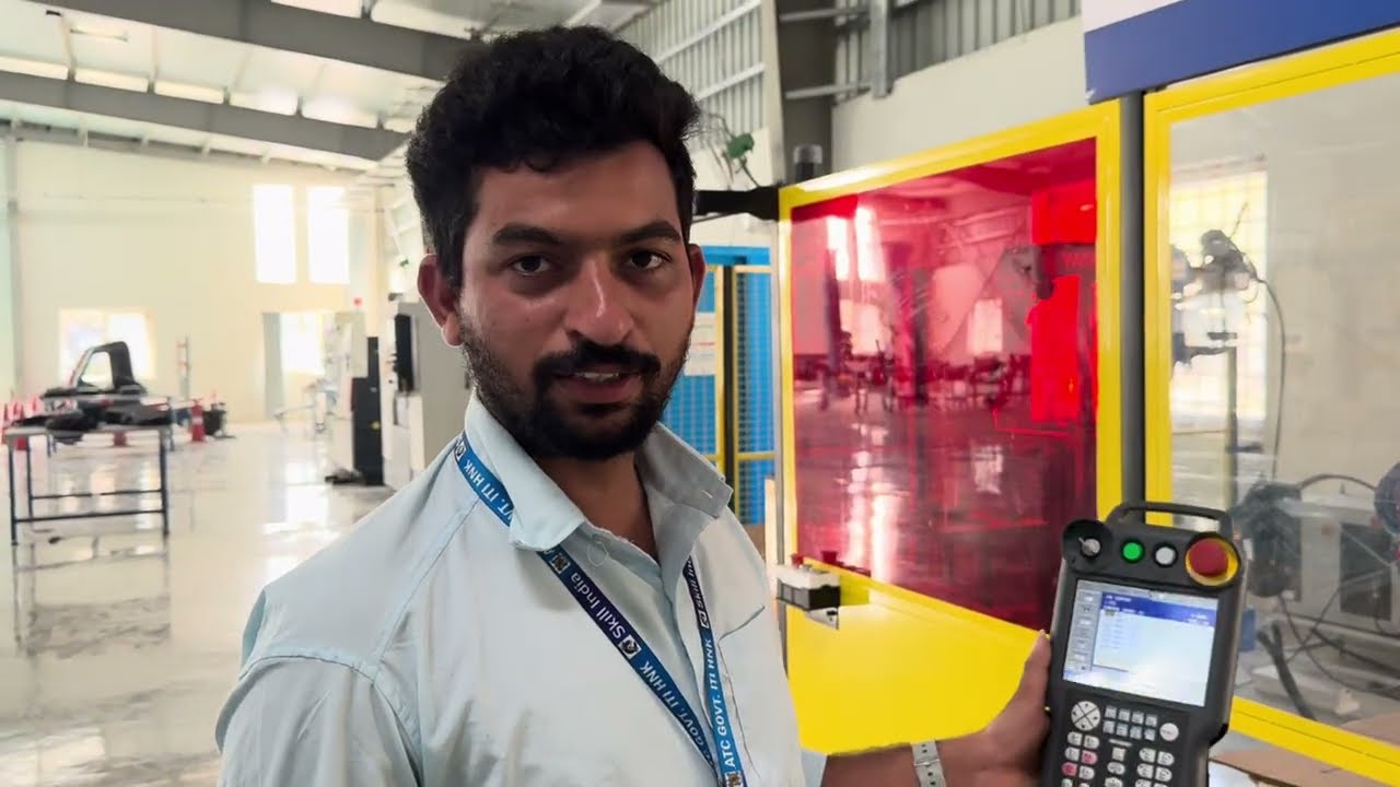 HOW TO MOVE A ROBOT IN RECTANGULAR PATH USING MOVL Command ..?? BY ATC HANUMAKONDA ROBOTICS TRAINEES