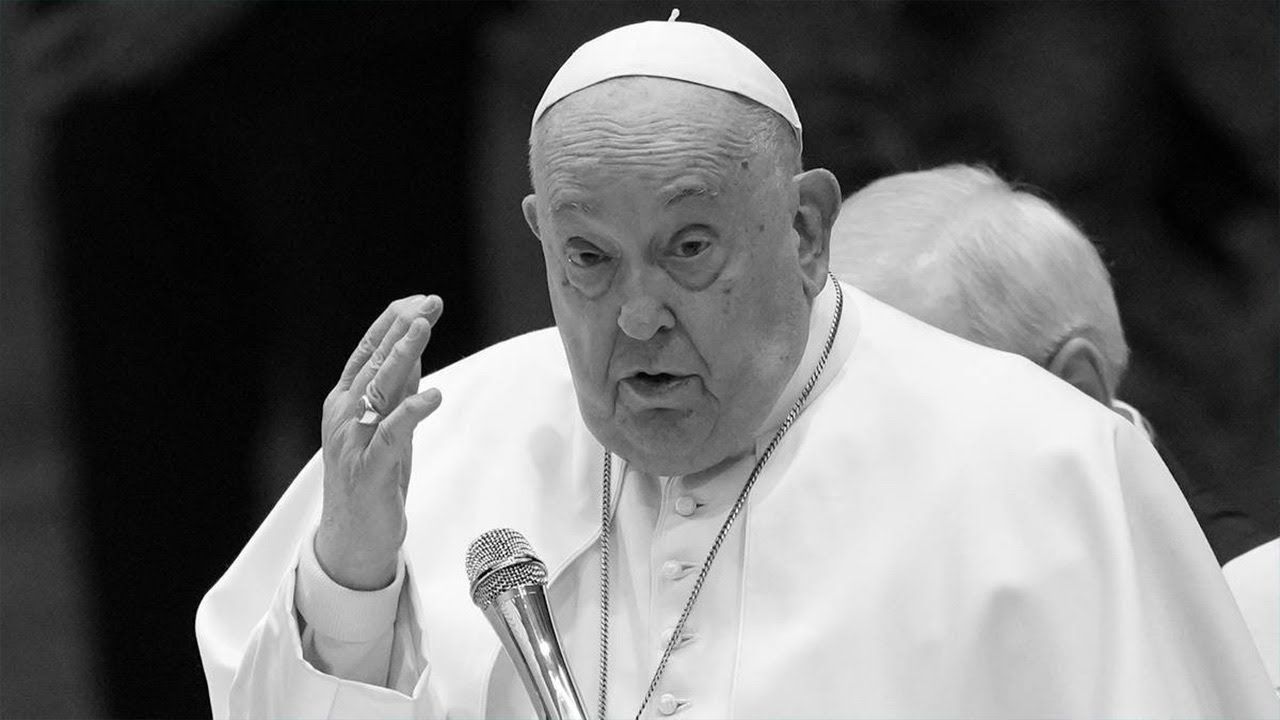 Nie żyje papież Franciszek. 