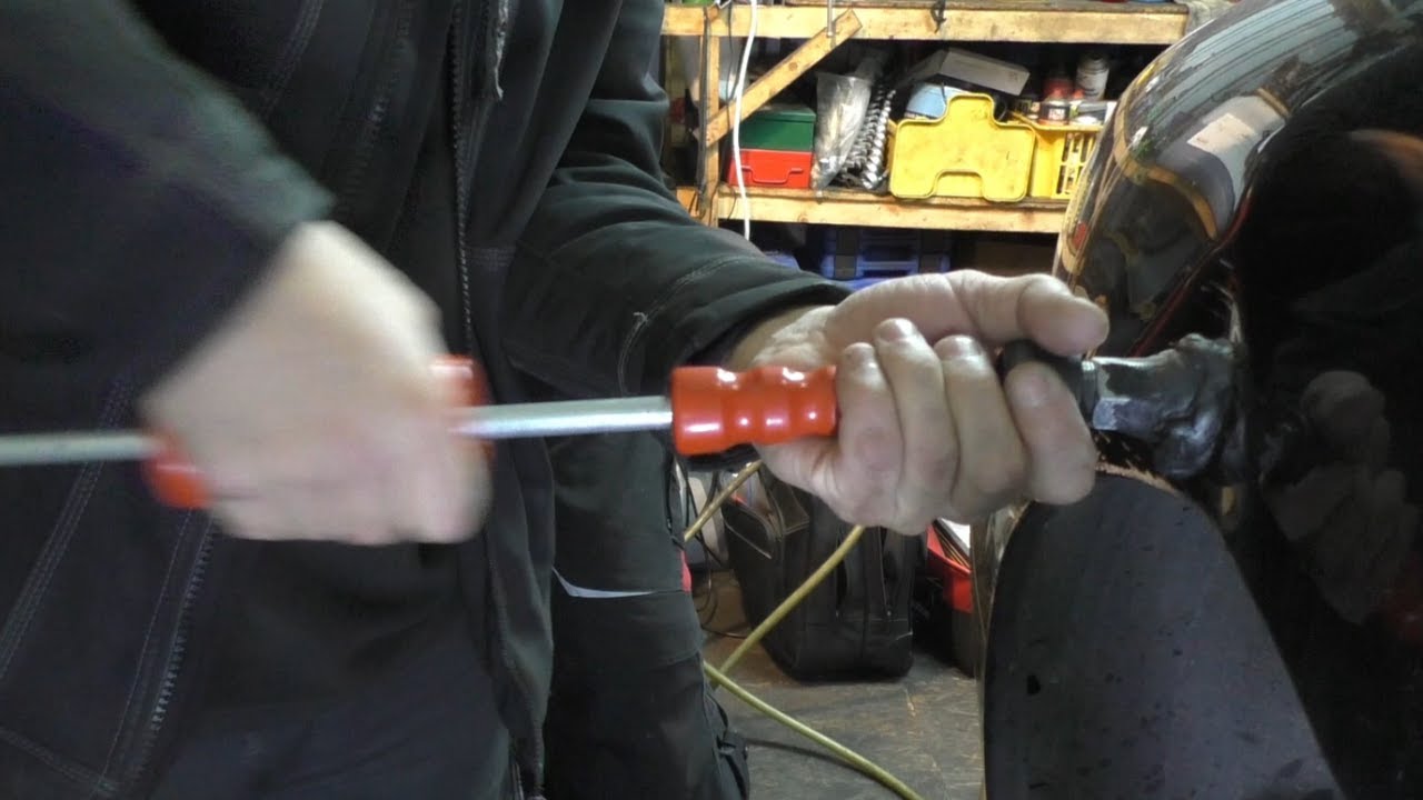 Delle mit Cargraf ausbeulen, sch&ouml;n w&auml;rs