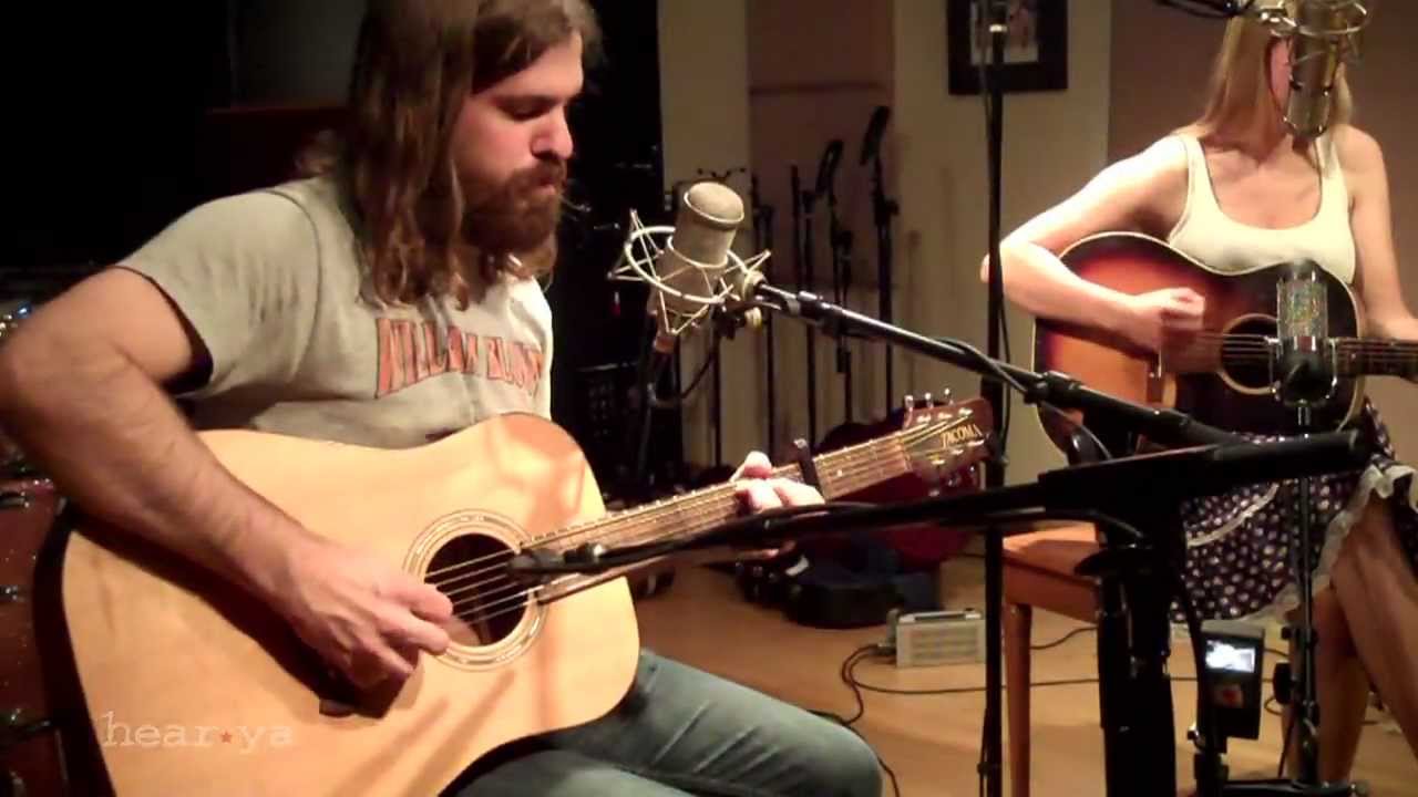Jill Andrews - A Little Less, HearYa Live Session, 4/22/10