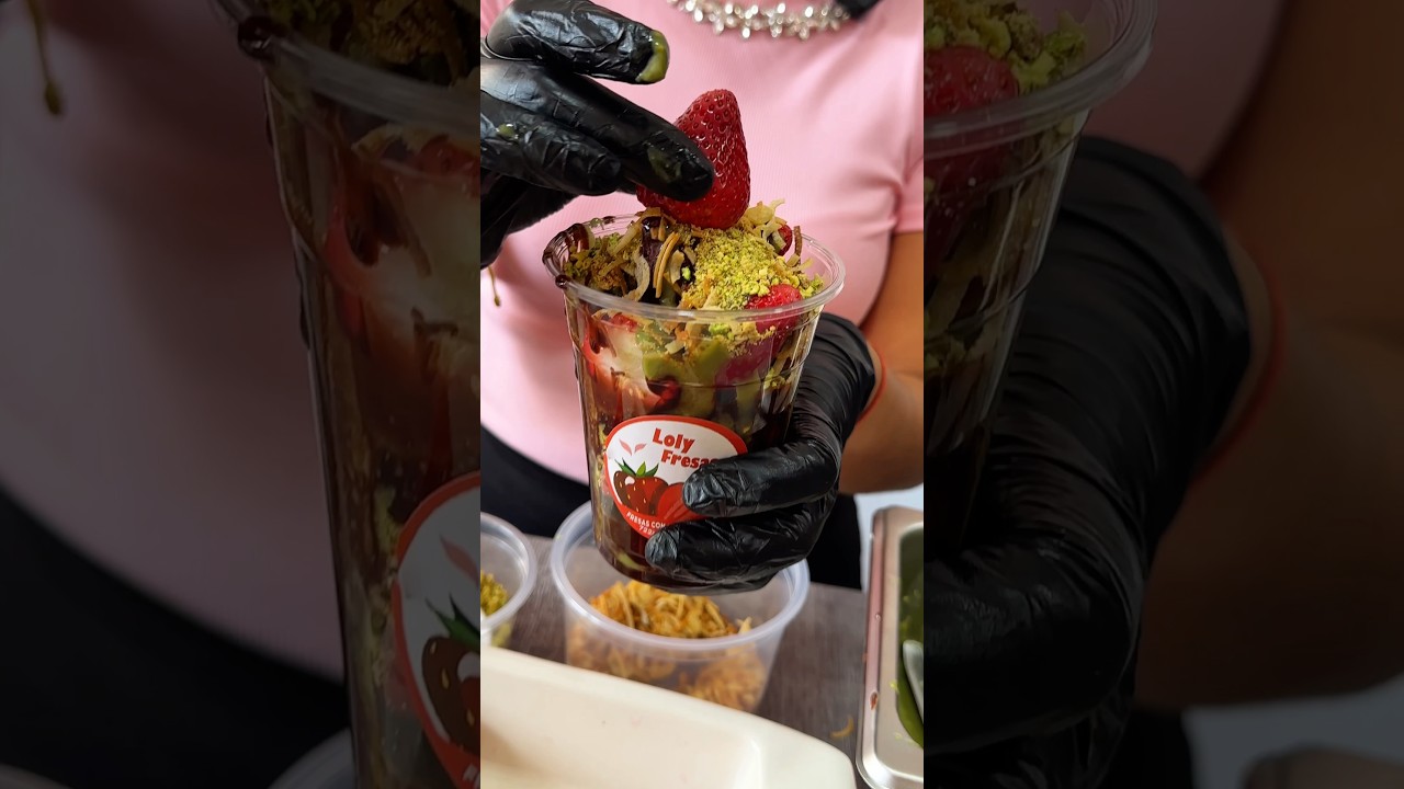 Las primeras fresas con chocolate dubai en Bolivia! Solo en Loly Fresas en Cochabamba!