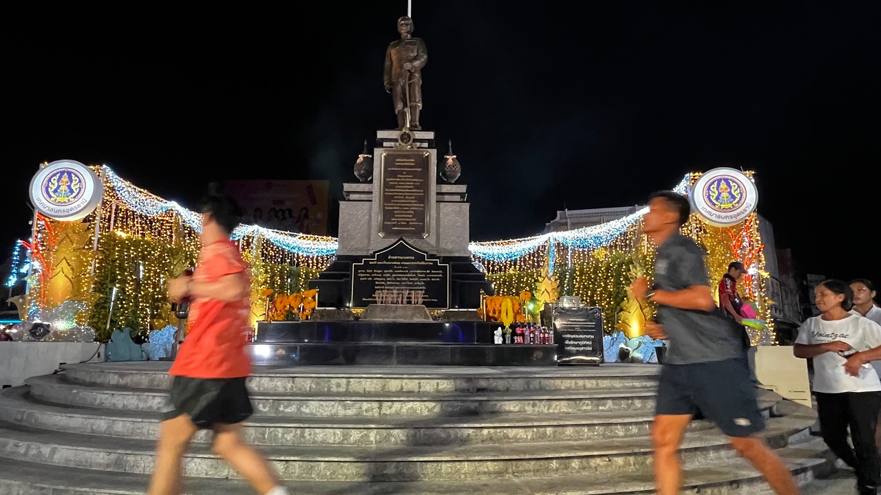 This is Escape from Vang Vieng to Thailand