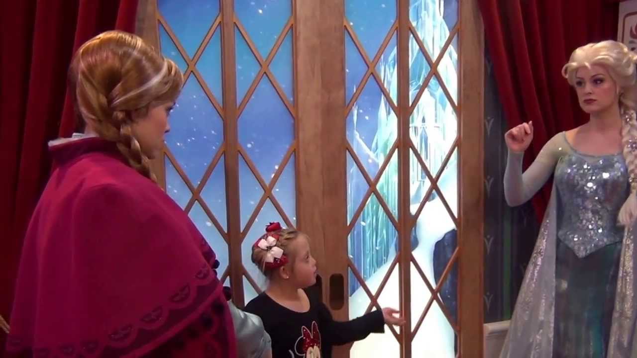 Frozen Princess Elsa, Anna and Kayla in Disney