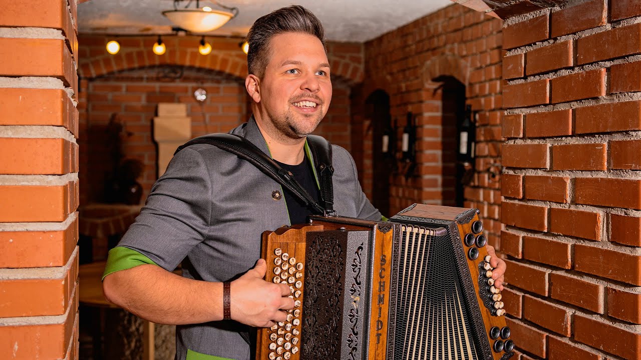 Markus Krois mit seiner Steirischen Harmonika 