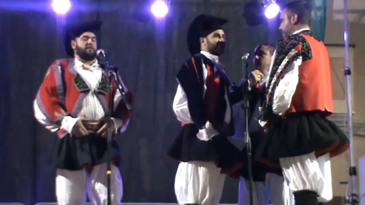 Tenore di Oliena a Galtellì - SS Crocifisso 2016