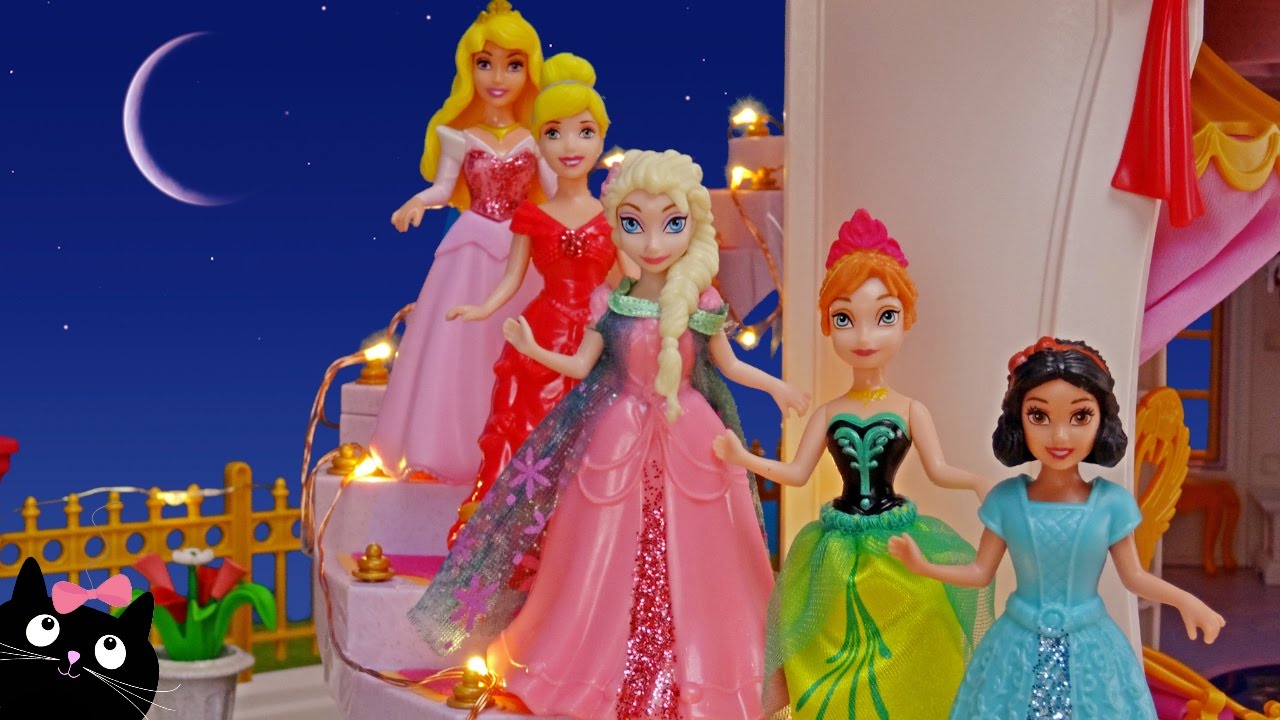 Barbie y las Princesas Ana Y Elsa de Frozen van al Baile del Palacio - Vídeos de Juguetes en Español