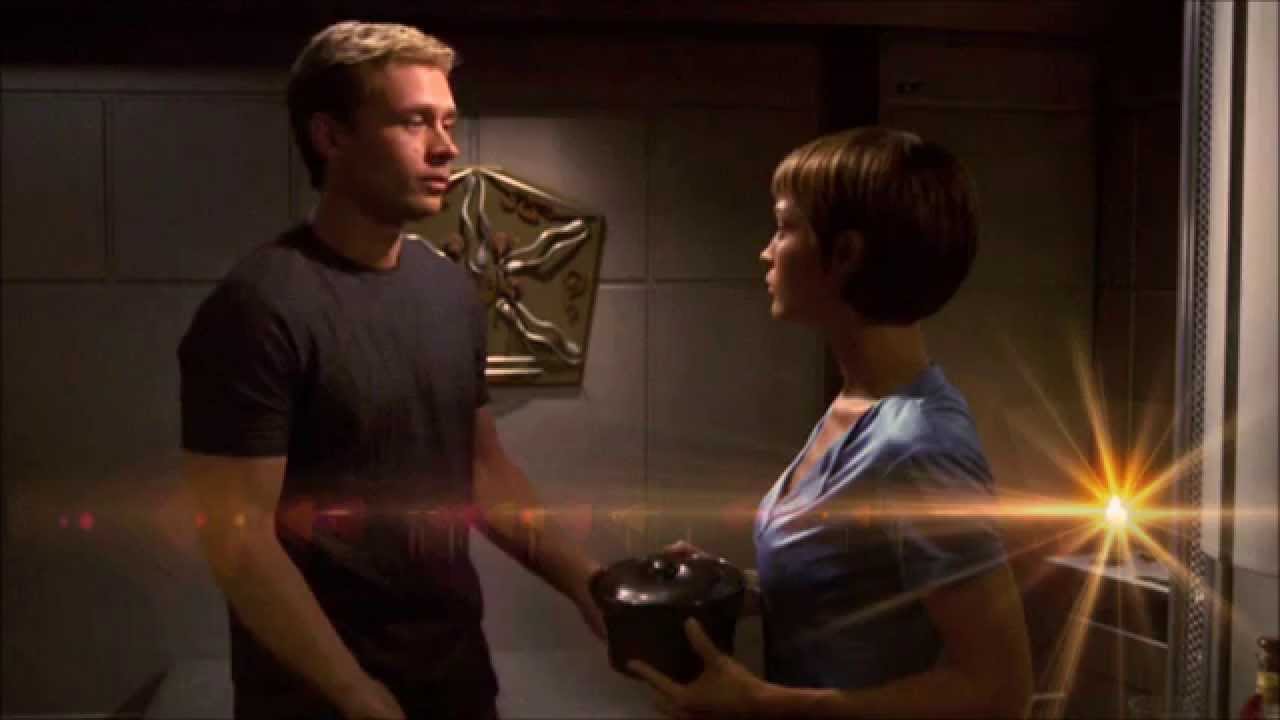 Star Trek Enterprise : Trip / T'Pol Story (my way).
