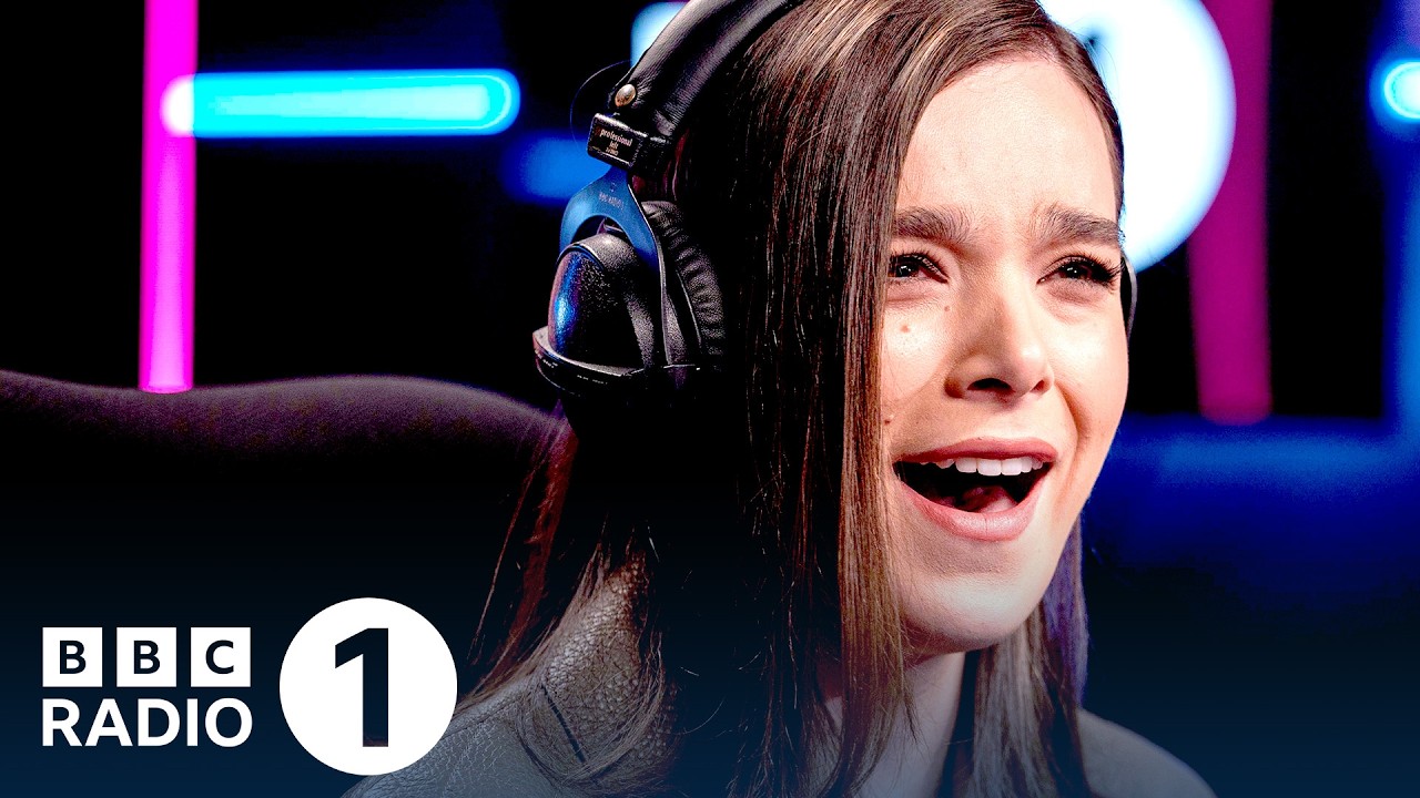 Hailee Steinfeld plays Unpopular Opinion 