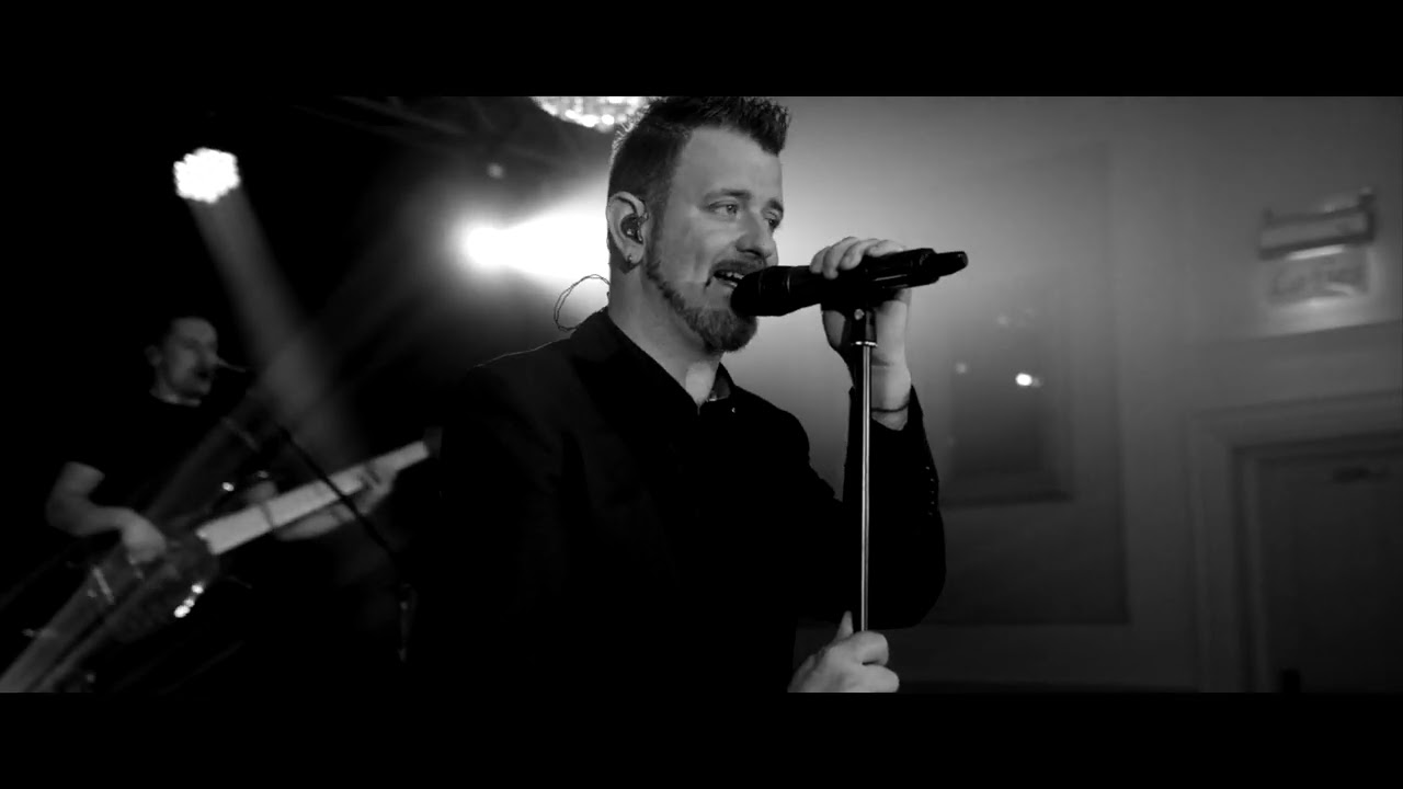 Blue Moose Wedding Band - Never Tear Us Apart (INXS Cover) First Dance