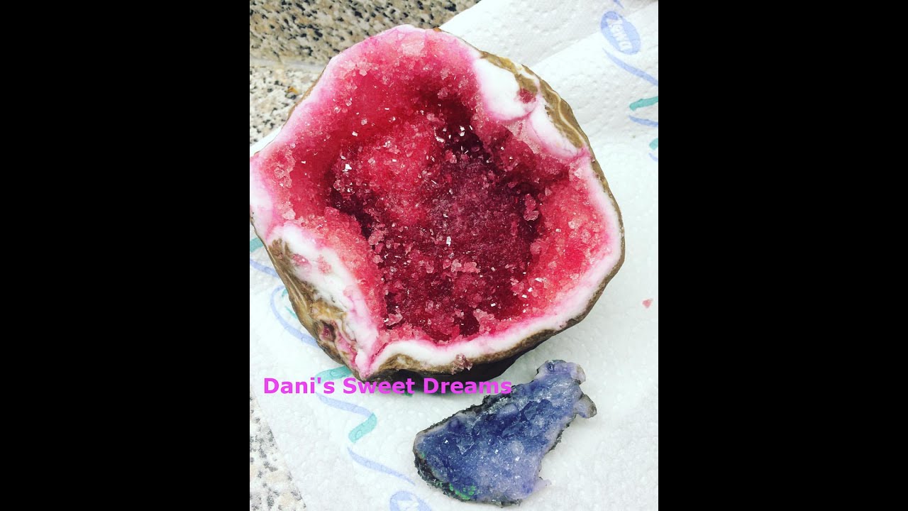 Amethyst // Kristallstein // Geode (deutsch)
