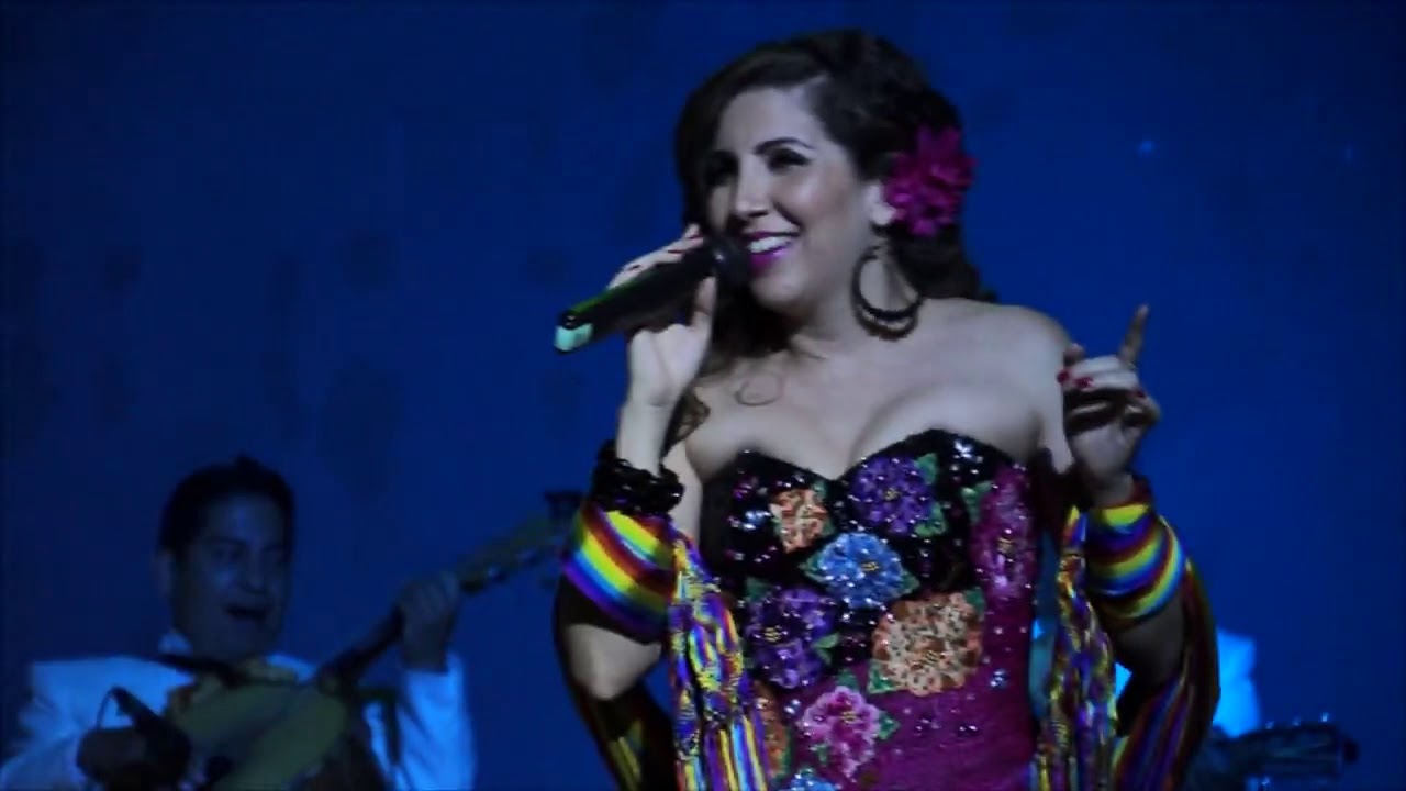 Azucena La de Jalisco - Los laureles