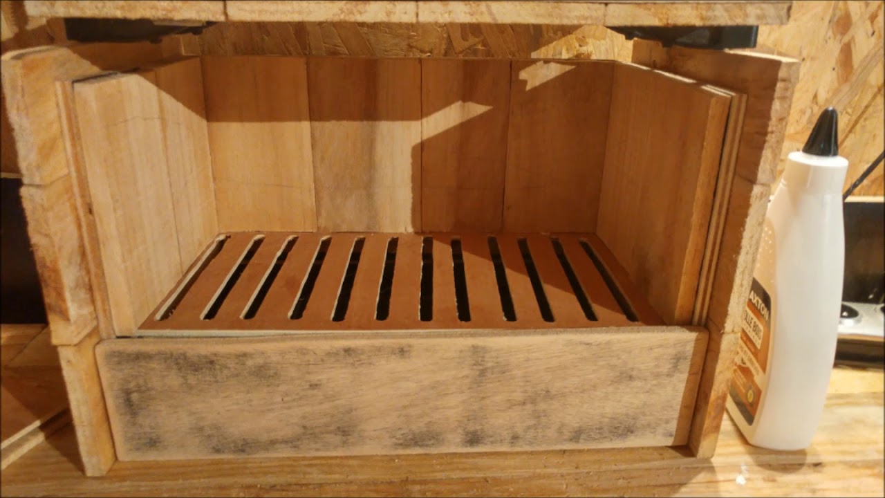 fabrication d'une huche à pain - 2018.