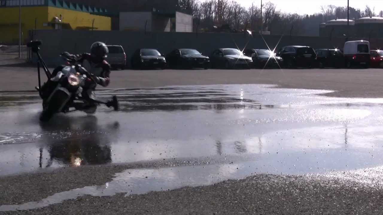 Schräglagentraining FM Fahrschule Mannhard