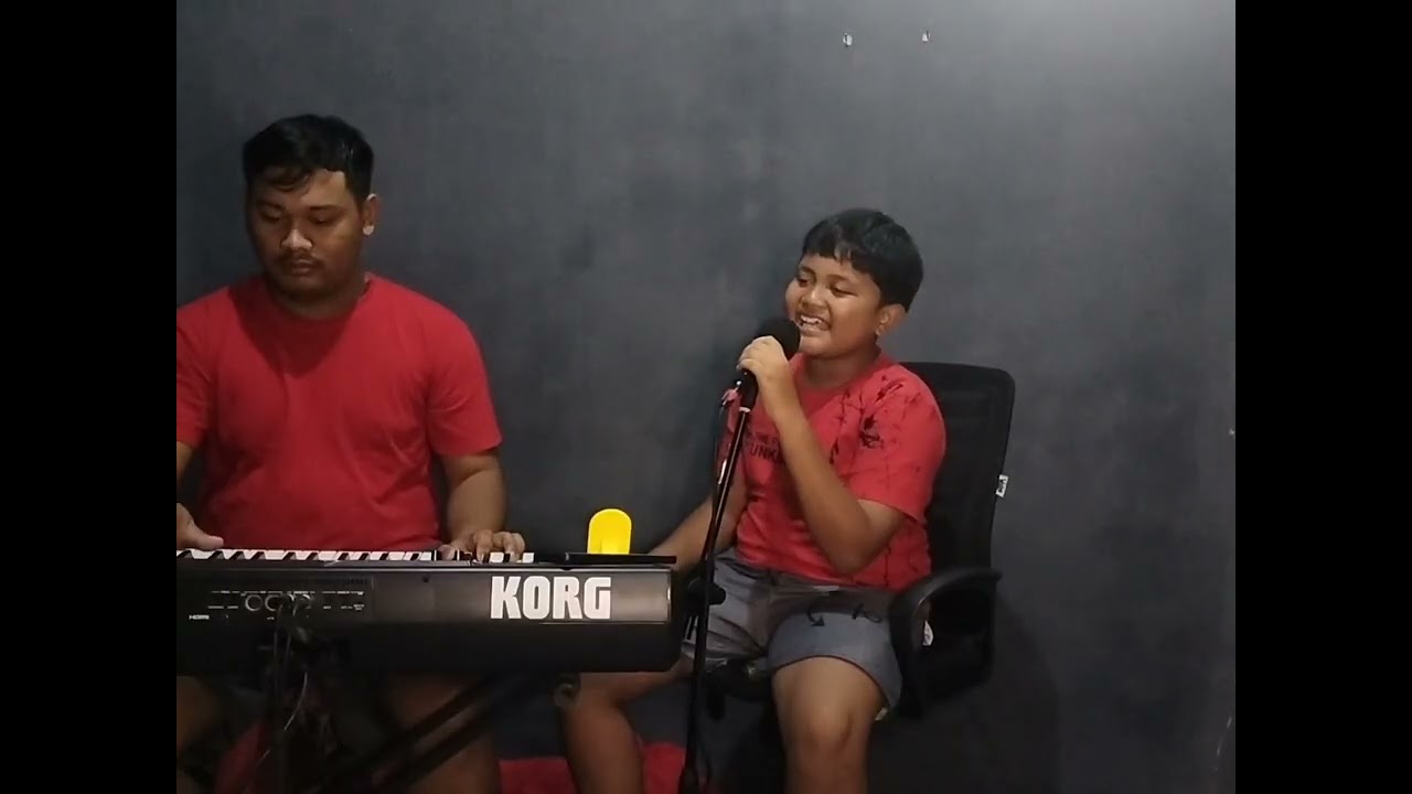 VIRAL!!!! ANAK KECIL NYANYI LAGU BATAK MARDUA HOLONG (Noe Sajjana Kurniawan)#lagubatak #marduaholong