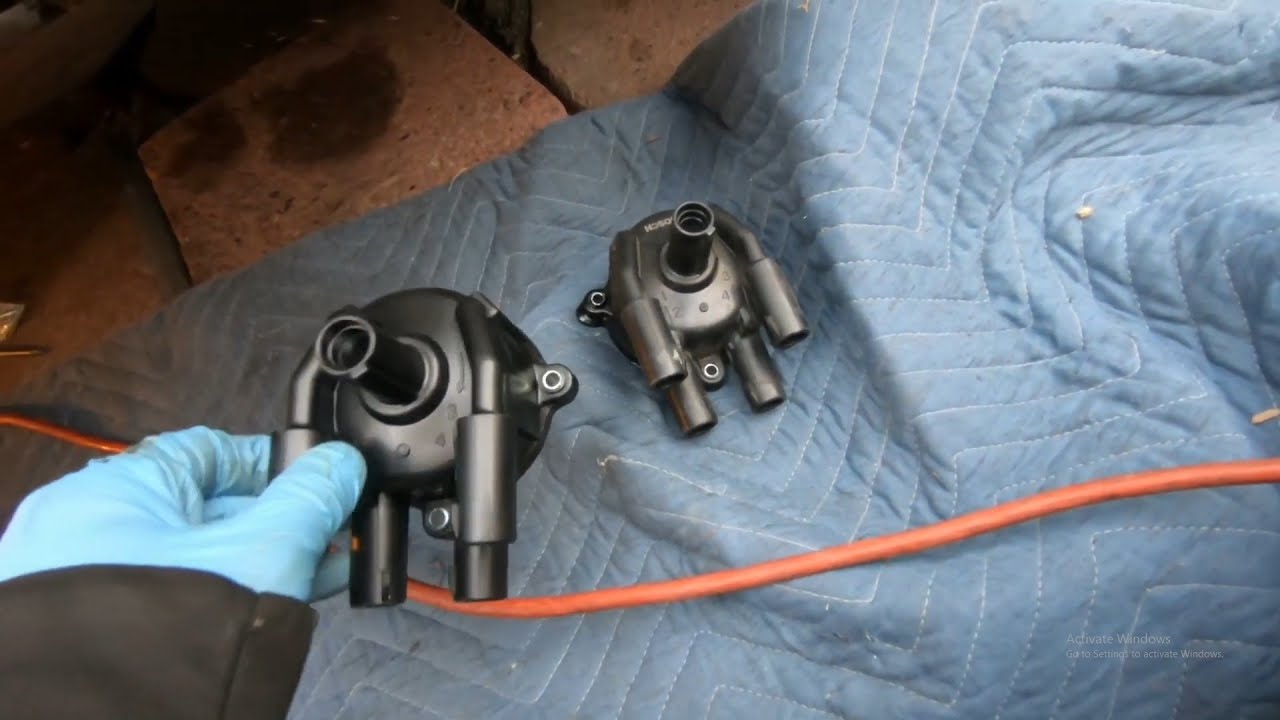 1991-1997 Toyota Previa - Install New Distributor Cap and Rotor