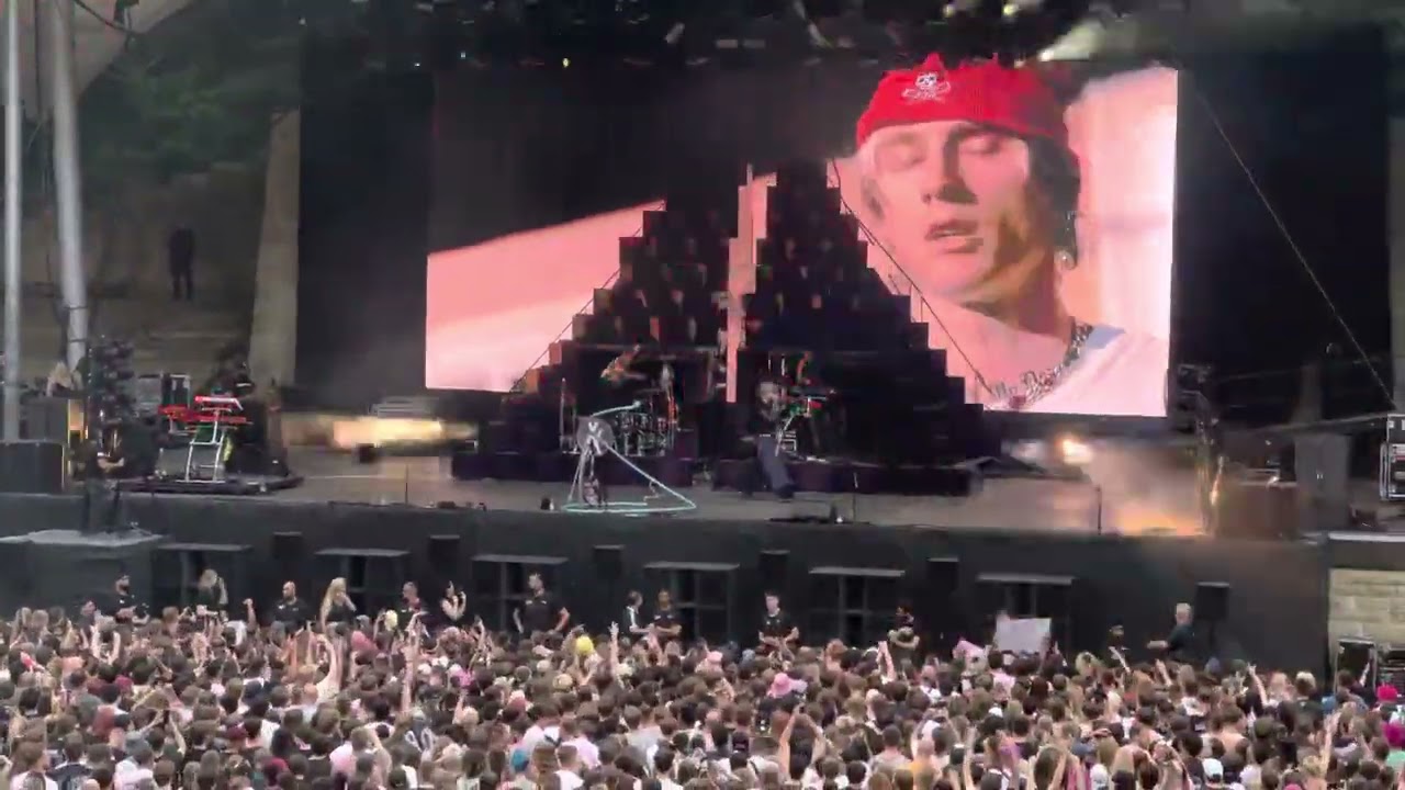 Machine Gun Kelly - PRESSURE (Live at Waldbühne Berlin | 07.06.2023 | 4K)