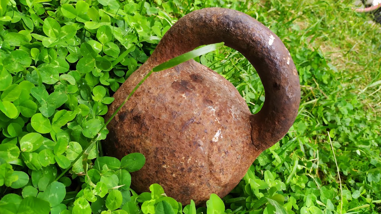 Restore an old rusty weight for bodybuilding