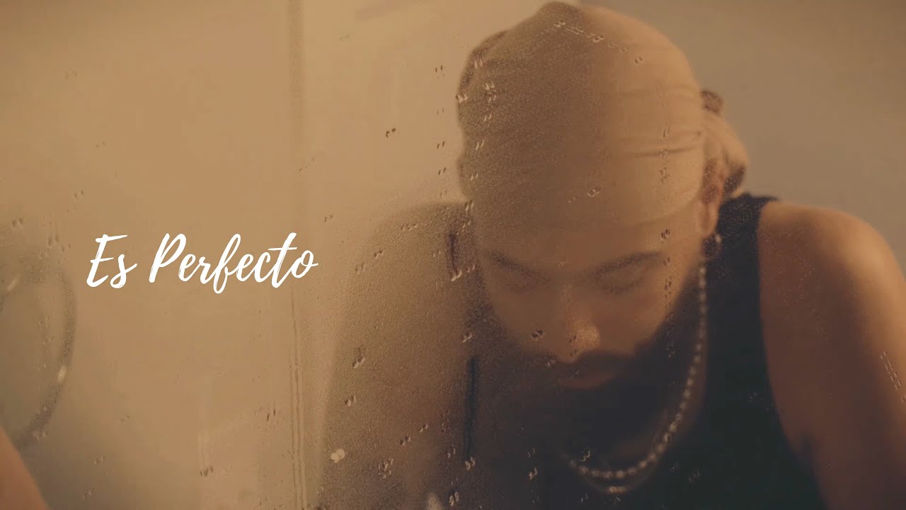 Jay Kalyl - Es Perfecto (Video Oficial)